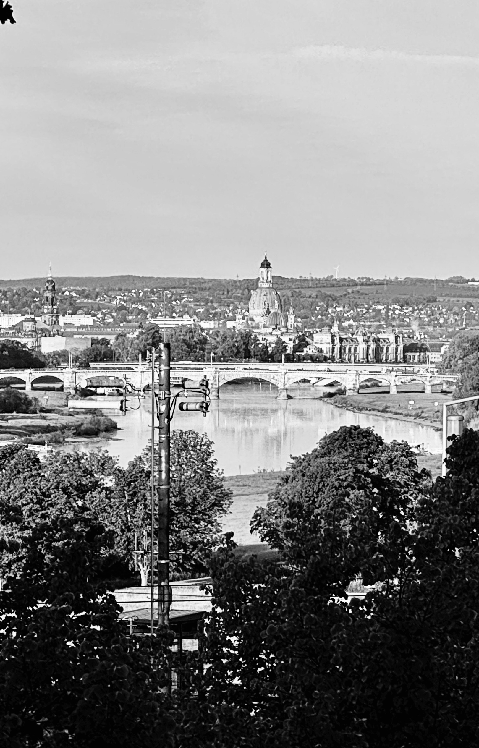 Blick auf Dresden und die umliegende Wirtschaftsregion Ostsachsen.